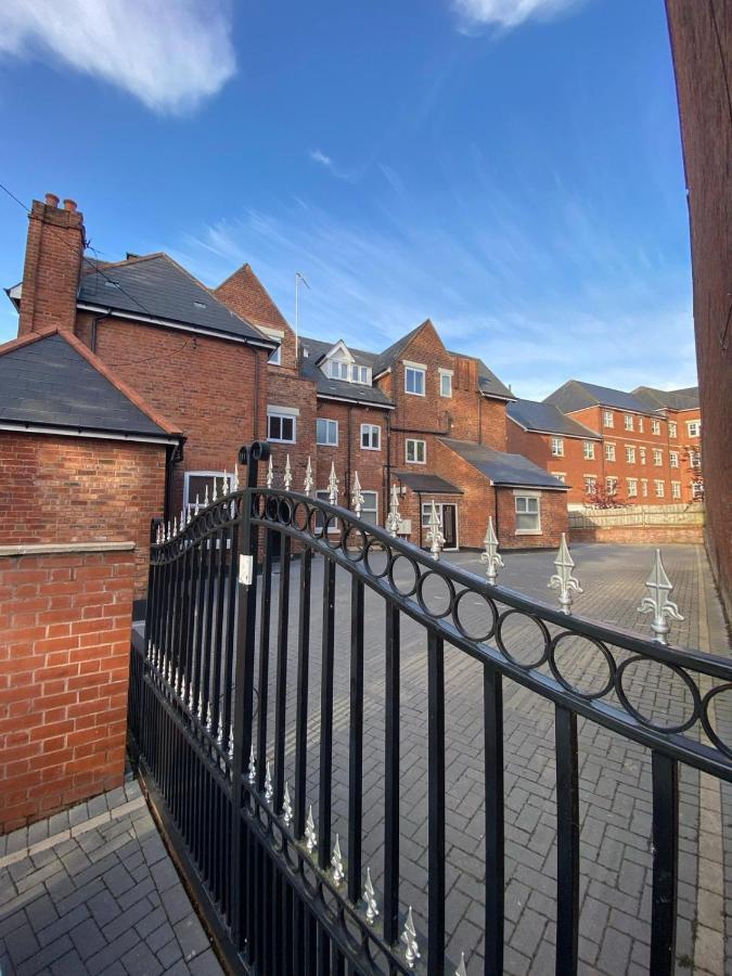 Penthouse Apt8 Wolverhampton Exterior foto