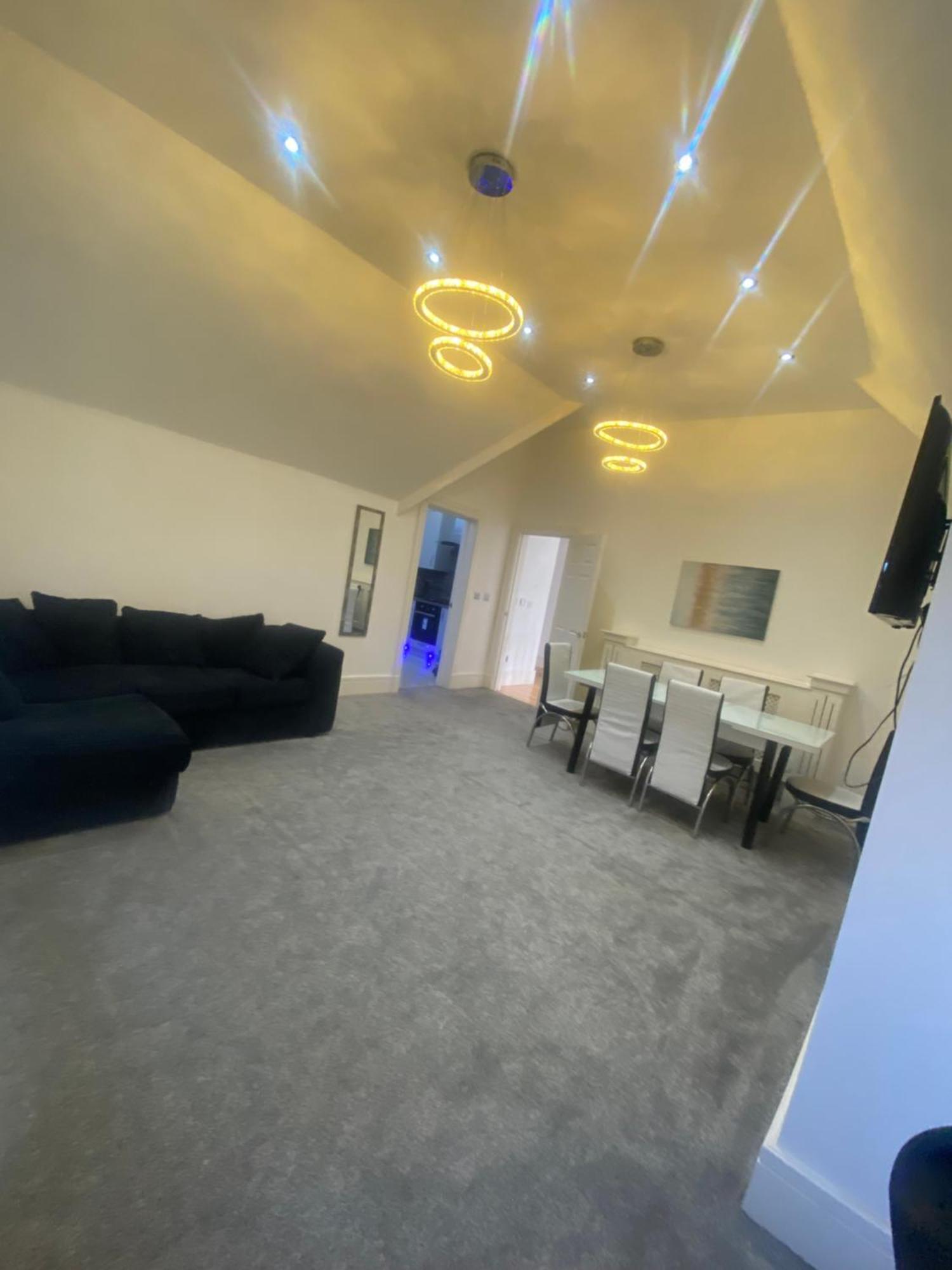 Penthouse Apt8 Wolverhampton Exterior foto